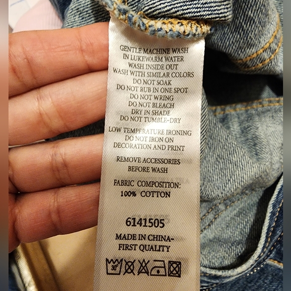 Denim Cropped Jacket Size SMALL - Picture 3 of 3